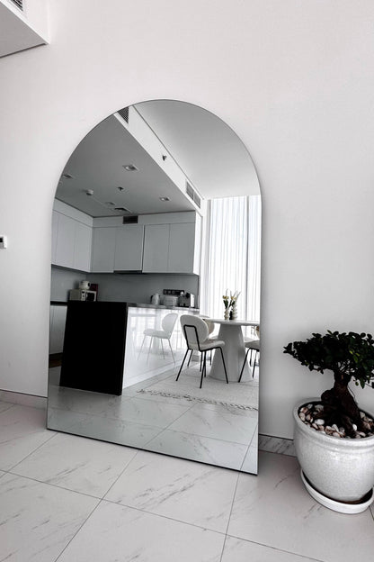 XL Sylvia : Backlit Frameless Arch Mirror