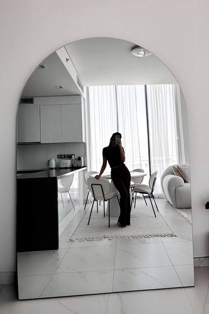 XL Sylvia : Backlit Frameless Arch Mirror