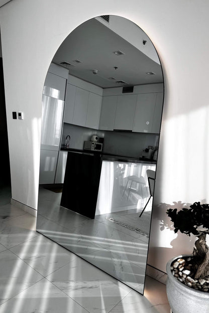 XL Sylvia : Backlit Frameless Arch Mirror