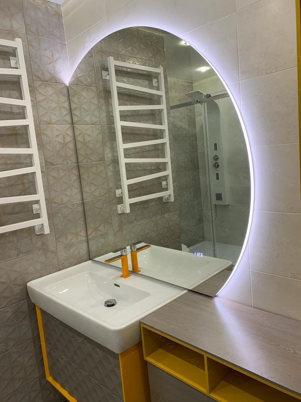 Miroir tombant avec rétroéclairage